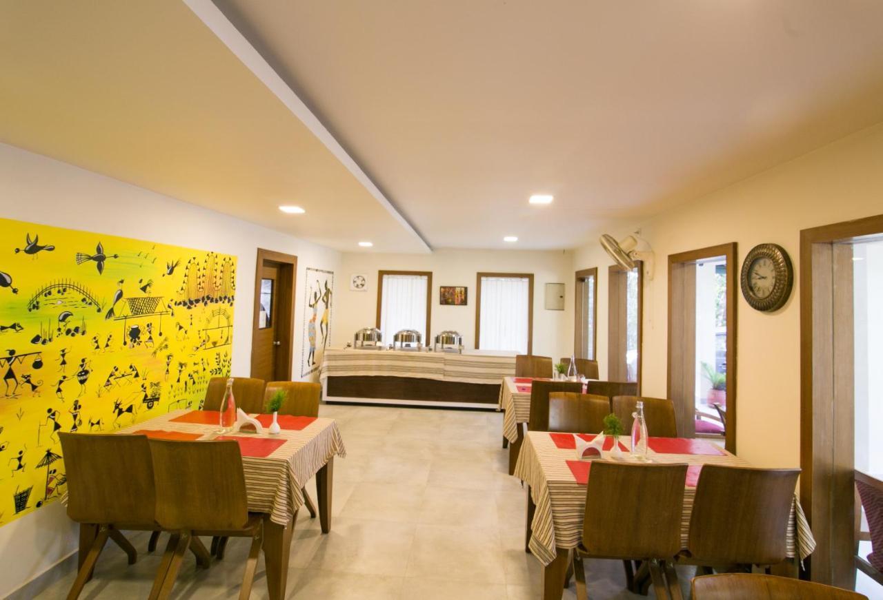 Rockville Hotel Султан Батери Екстериор снимка